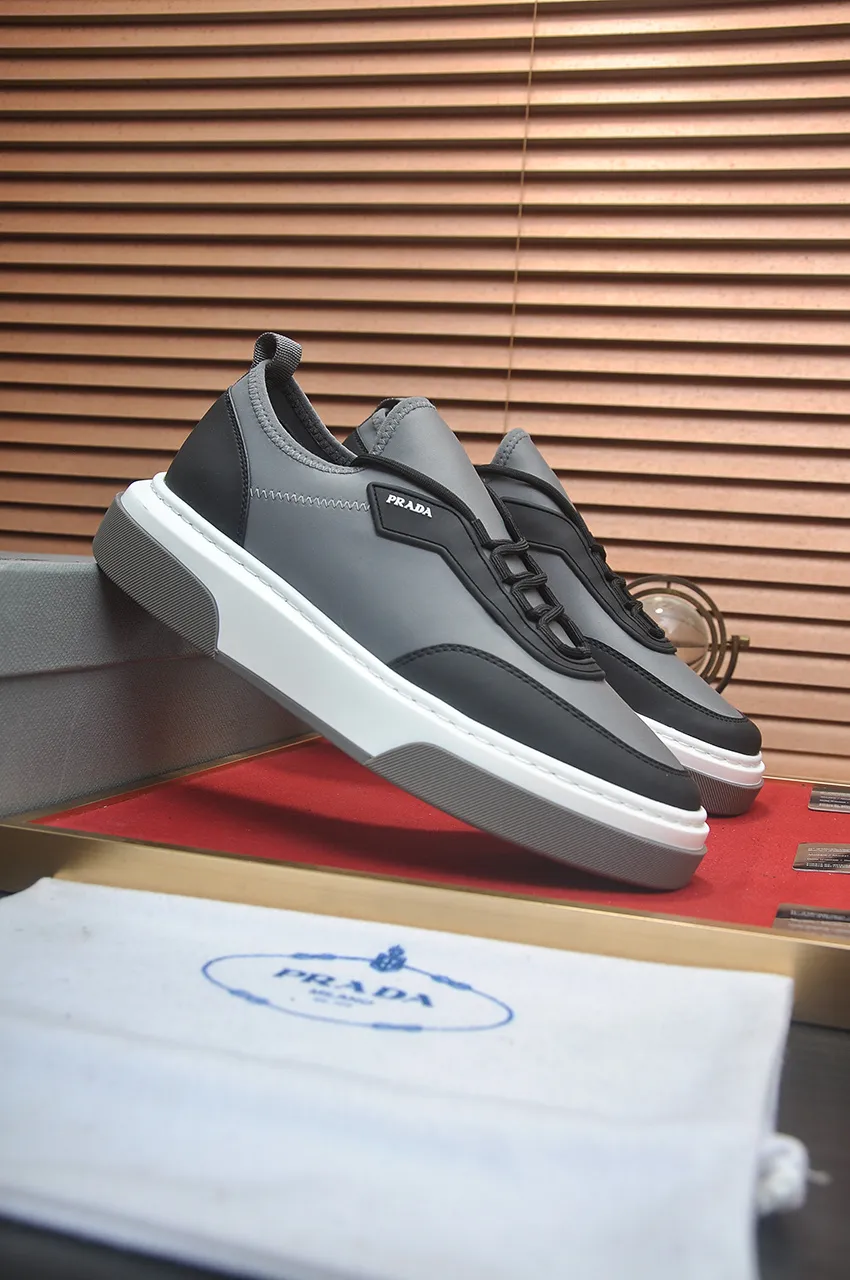 Men's shoes 💰580💶【PRADA】Top original, new season, high quality original goods, top imported calfskin with original imported glue, imported cowhide inside with original cowhide feet, original outsole! Quality guaranteed! Code 38-45 (45 customized)